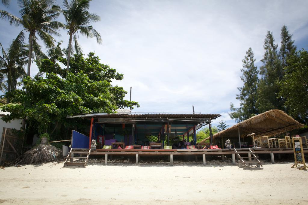 The Blue Parrot Hotel เกาะพะงัน ภายนอก รูปภาพ