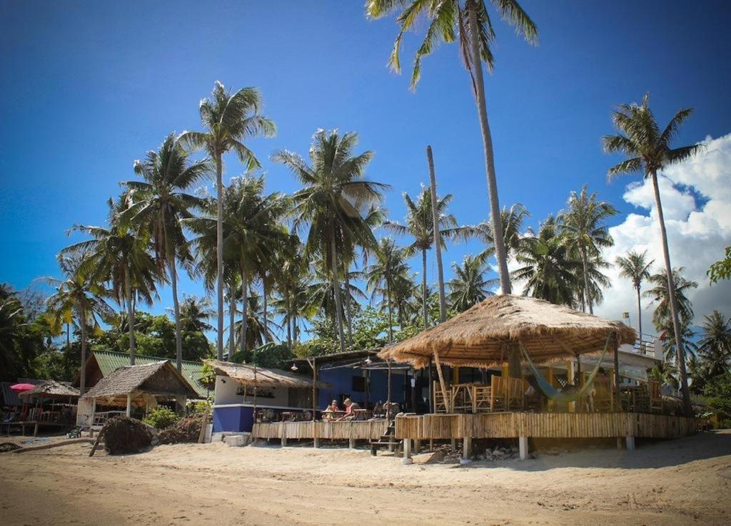 The Blue Parrot Hotel เกาะพะงัน ภายนอก รูปภาพ